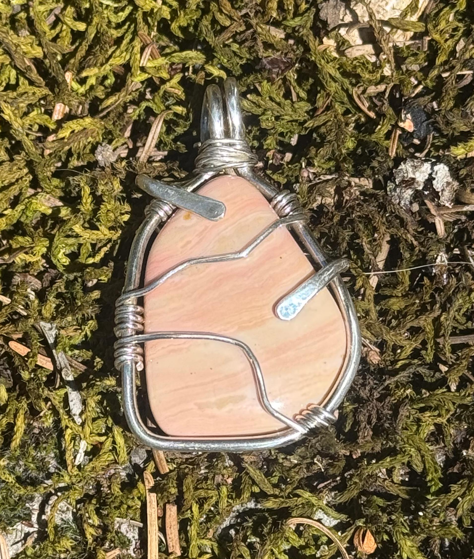 Draht Gewickelt Willow Creek Jaspis Anhänger Handgemachtes Sterling Silber Schmuckstück Draht Gewickelt Willow Creek Jaspis Anhänger Handgemachtes Sterling Silber Schmuckstück von WiredRocksCreations