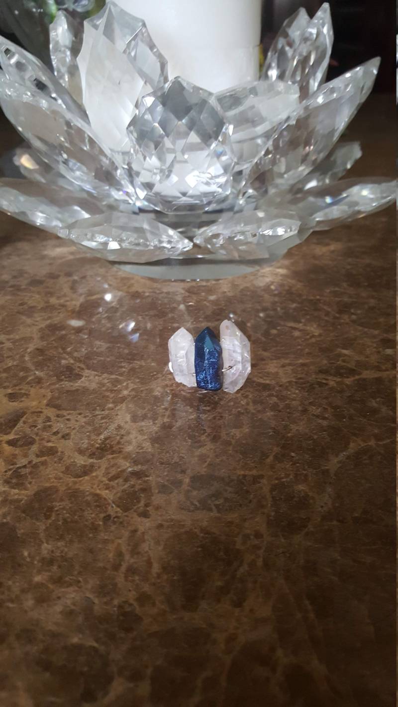 Bergkristall Und Blau Iris Kristall Ring Bergkristall Und Blau Iris Kristall Ring von WiredStyleGem