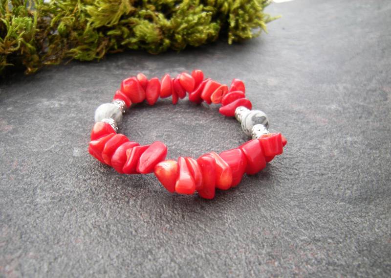 Rotes Stapelarmband, Rotkorallenarmband, Naturstein-Geschenk, Wurzel-Chakra-Armband, Natursteinarmband, Heilarmband, Marmaid-Geschenk von WiseRocks