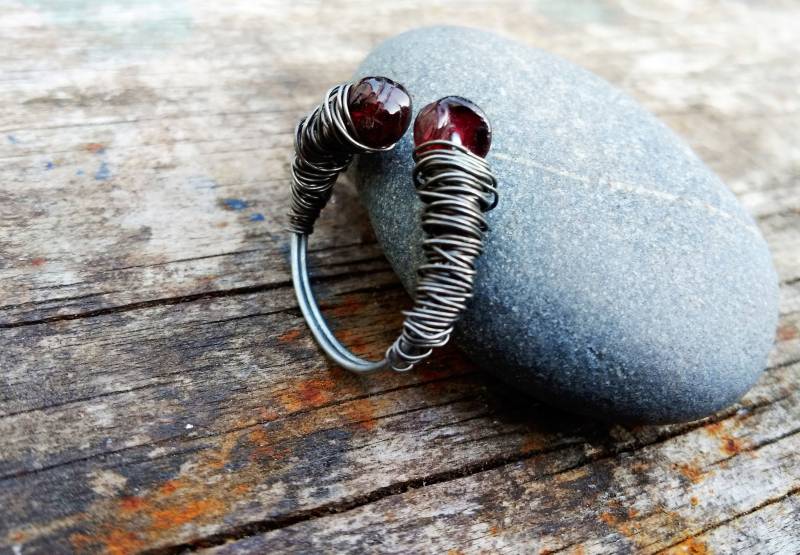 Granat Stein Draht Gewickelt Ring, Healing Schmuck, Boho Ring Granat Stein Draht Gewickelt Ring, Healing Schmuck, Boho Ring von WitchCart