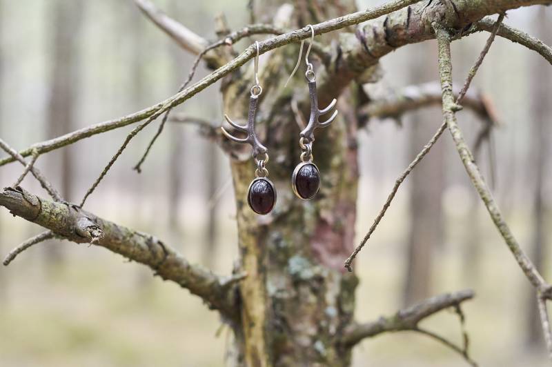 Gothic Bronze Geweih Ohrringe Kristall Sterling Silber Haken Gothic Bronze Geweih Ohrringe Kristall Sterling Silber Haken von WitchJewelryShop