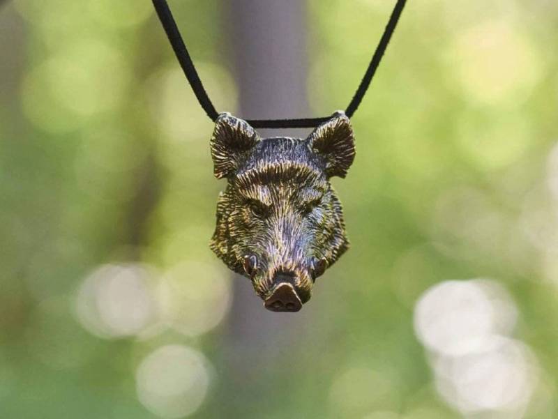 Handgemachte Eber Anhänger Halskette Bronze Oder Silber Wildtier Talisman Handgemachte Eber Anhänger Halskette Bronze Oder Silber Wildtier Talisman von WitchJewelryShop