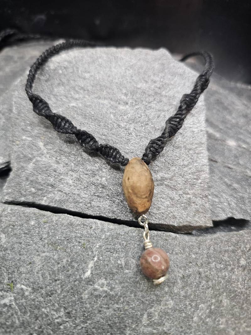 Verschiedene Baumperlen Ketten Mit Edelsteinen Verschiedene Baumperlen Ketten Mit Edelsteinen von WitchsCornerShop