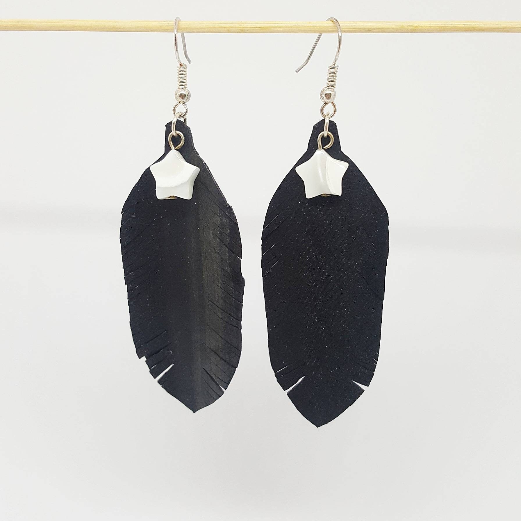 Feder Innenrohr Ohrringe Mit Kleinem Weißen Stern Recycling Bike Schmuck Hübsches Geschenk Gummi Umweltfreundlich von WithLoveFromLiz