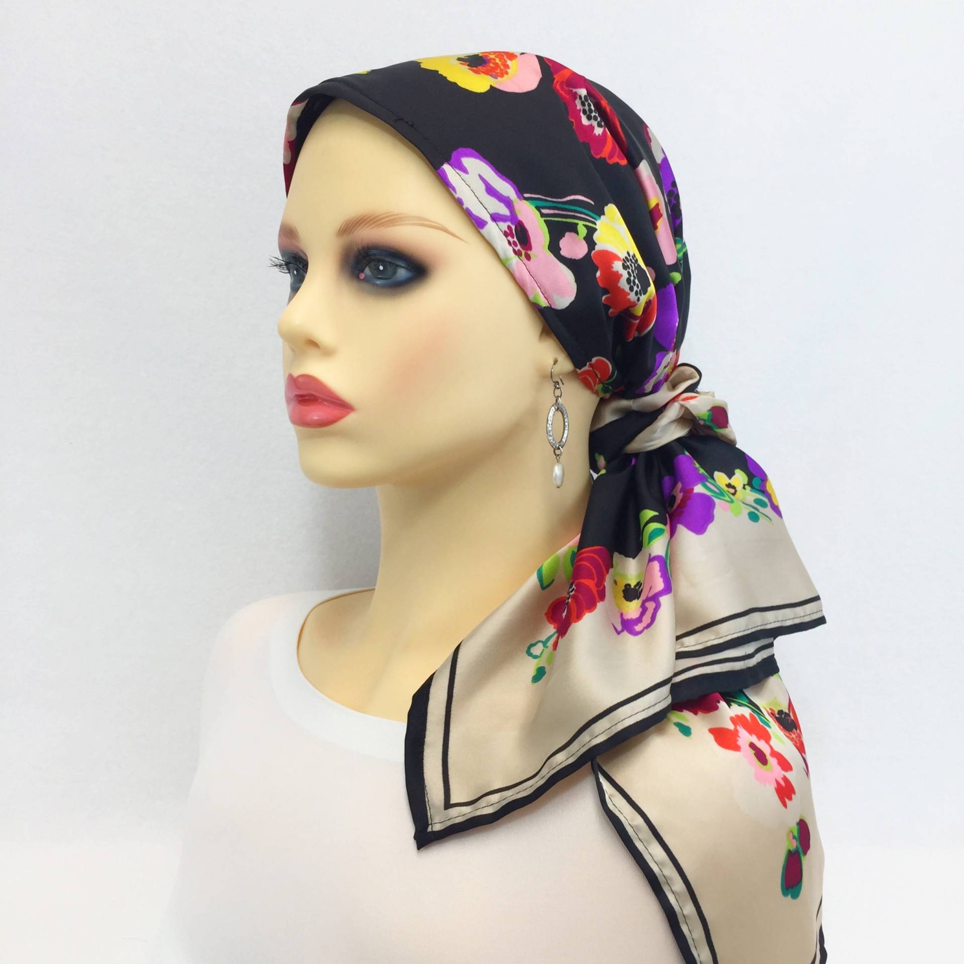 Chemo Schal Für Frauen ~ Geschenk Leichtes, Seidiges Stiefmütterchen Verstellbarer Knebelverschluss Lang Oder Kurz Tragen #517 Chemo Schal Für Frauen ~ Geschenk Leichtes, Seidiges Stiefmütterchen Verstellbarer Knebelverschluss Lang Oder Kurz Tragen #517 von WithLoveLana