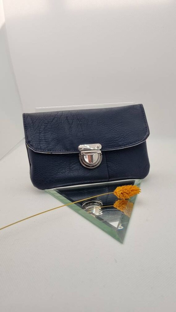 Geldbeutel Aus Dunkelblauem Kunstleder Mit Schnappverschluß Und Kartenfach, Clutch, Geburtstag, Muttertag, Kleines Geschenk von WithLovebySchimmels