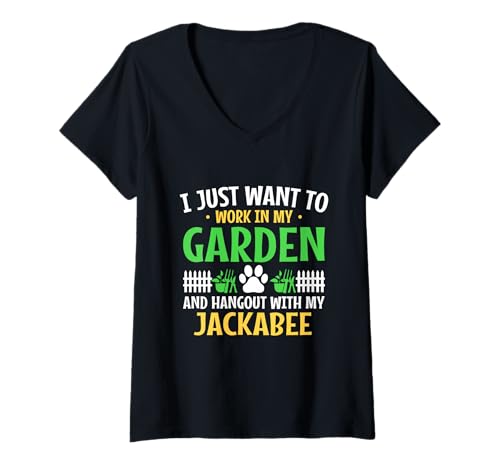 Damen Work In My Garden Hang Out Jackabee Lustiger Beagle-Mix Humor T-Shirt mit V-Ausschnitt Damen Work In My Garden Hang Out Jackabee Lustiger Beagle-Mix Humor T-Shirt mit V-Ausschnitt von Witty Beagle Russell Animal Lover Dog Theme