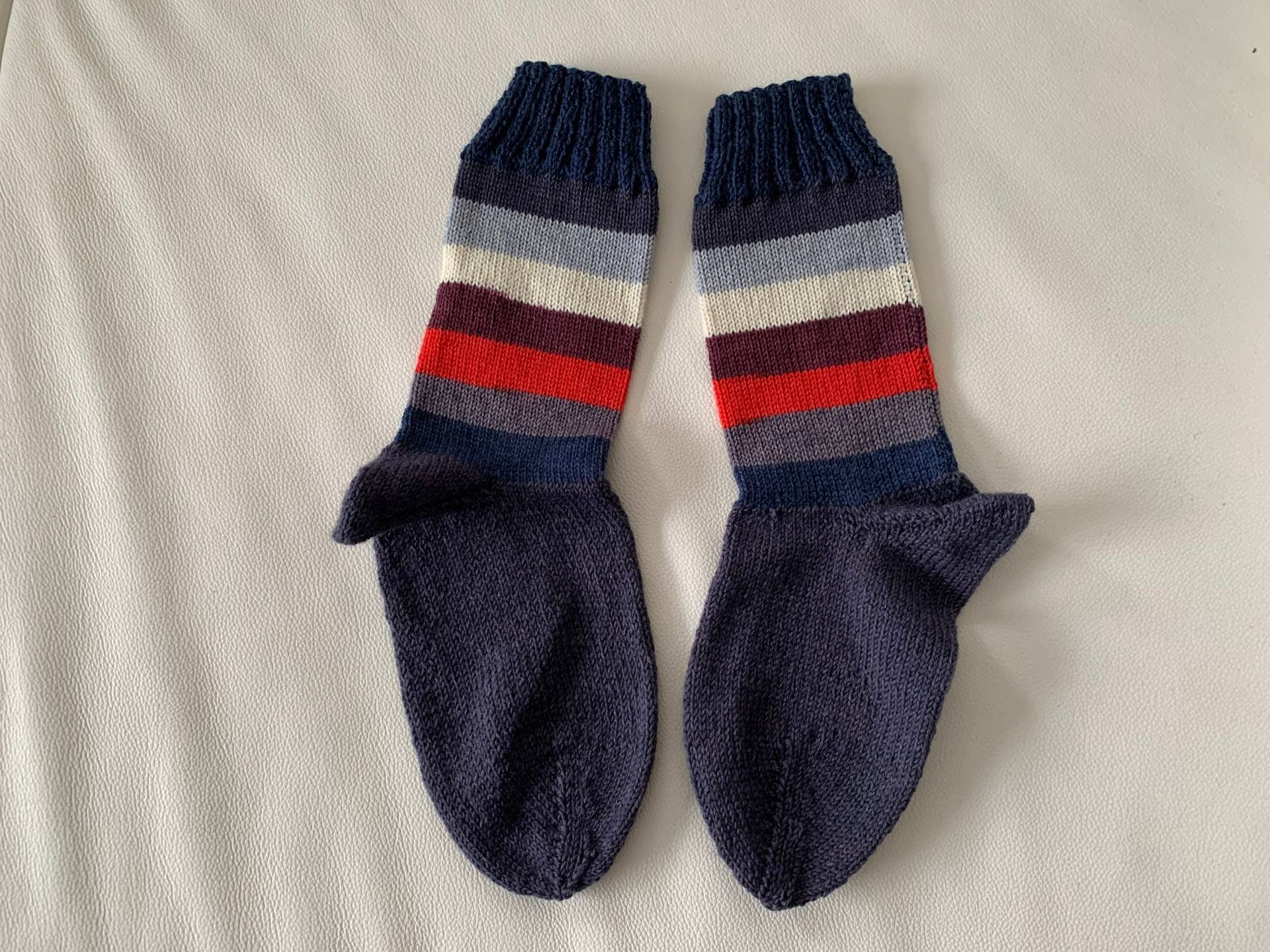 Gestrickte Socken Aus Hochwertigem Sockengarn | Wärmende Stricksocken Für Damen Und Mädchen Größe 38 /Handgemachte Geschenkidee Frauen Gestrickte Socken Aus Hochwertigem Sockengarn | Wärmende Stricksocken Für Damen Und Mädchen Größe 38 /Handgemachte Geschenkidee Frauen von WituCreativ