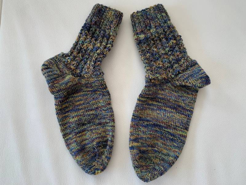 Gestrickte Socken Aus Hochwertigem Sockengarn | Wärmende Stricksocken Für Damen Und Mädchen Größe 40 /Handgemachte Geschenkidee Frauen von WituCreativ