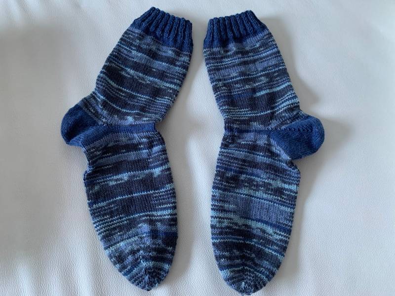 Gestrickte Socken Aus Hochwertigem Sockengarn | Wärmende Stricksocken Für Männer Und Jungen Größe 40 /Handgemachte Geschenkidee von WituCreativ