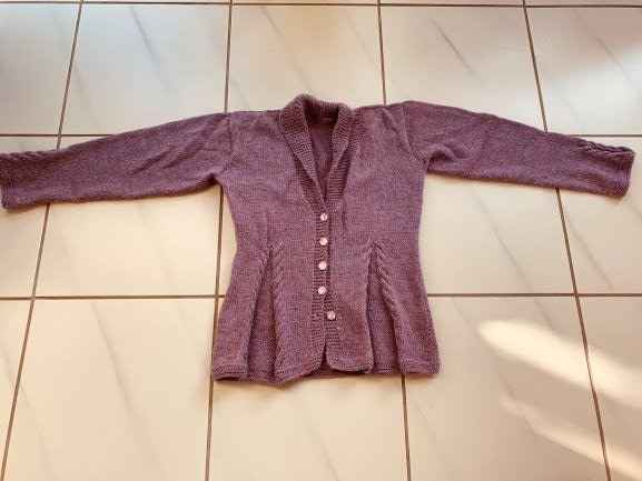 Gestrickte Trachtenjacke in Altrosa Größe 42 Mit Alpaka von WituCreativ