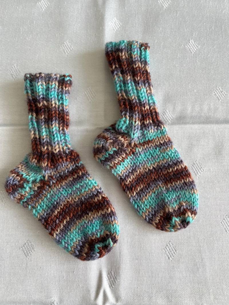 Gr. 15/16 Frühchen Ca. 9cm Neugeborenen Babysocken Handgestrickt von WoKis