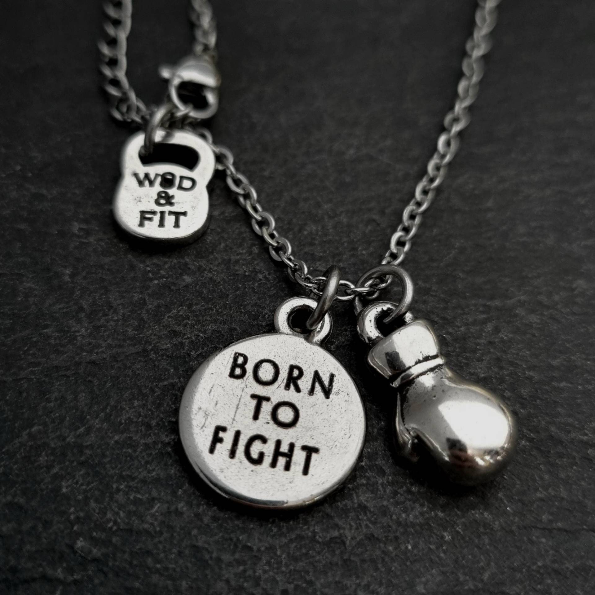 Boxing Edition Und Motivation Boxhandschuh-Halskette. Boxgeschenk - Sportschmuck Geschenk Für Boxtrainer Zum Boxen Im Fitnessstudio Wod & Fit von WodAndFit