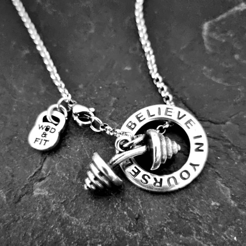 Gym Halskette Langhantel Ring Motivation Und Initiale - Personalisiertes Geschenk Fitness Gewichtheber Crosstraining Wod & Fit von WodAndFit