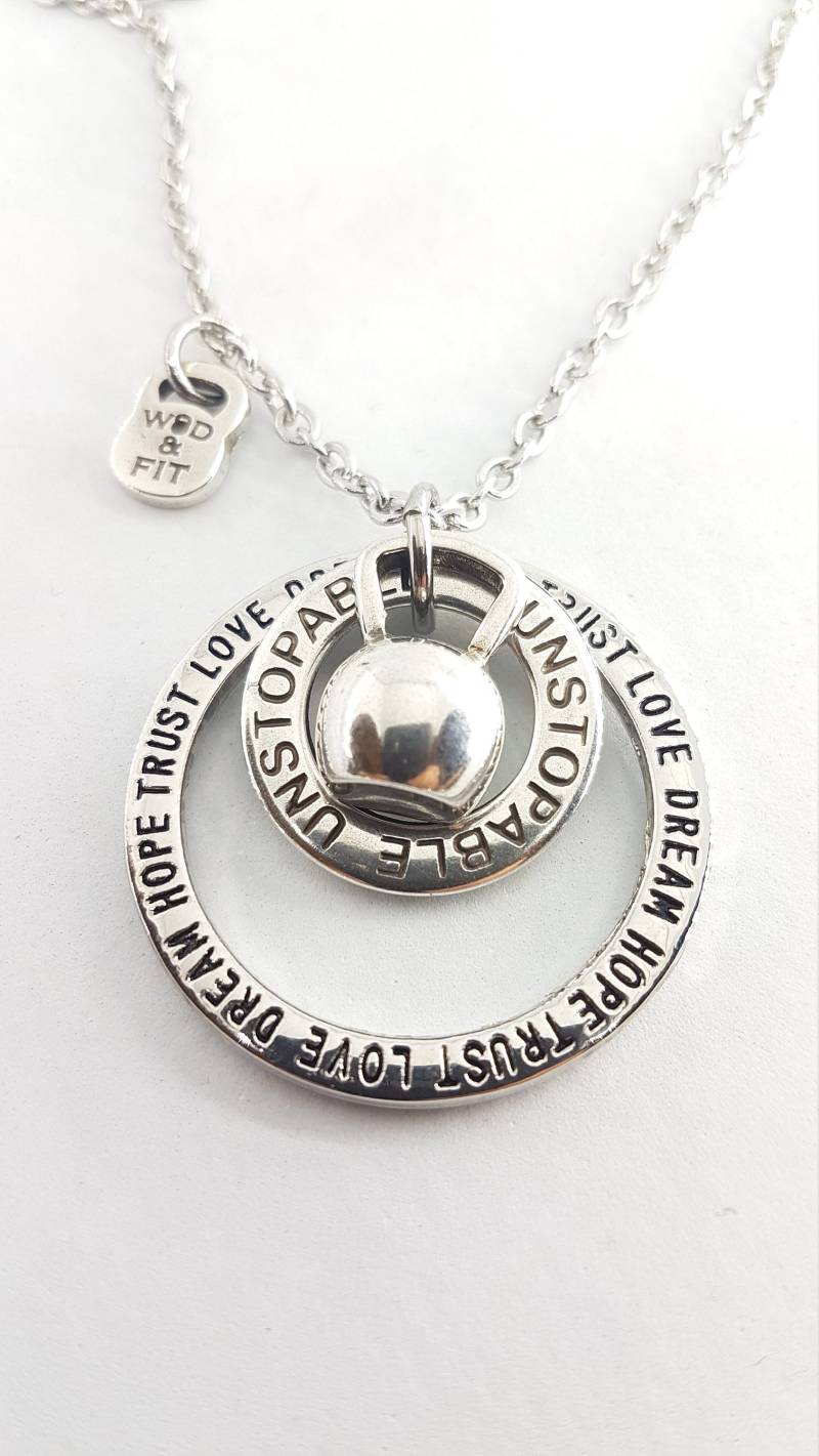 Personalisierte Kettlebell Fitness Mary Workout Halskette Für Frauen Geschenk Die Freundin Mutter Motivation Holz & Fit von WodAndFit