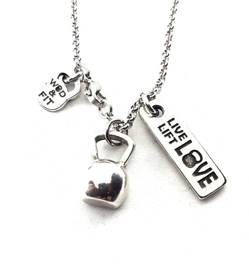 Personalisierte Kettlebell-Halb-Gym-Halskette Namenskette Geschenk Für Trainer Fitness-Schmuck Den Freund Gym-Schmuck Wod & Fit von WodAndFit
