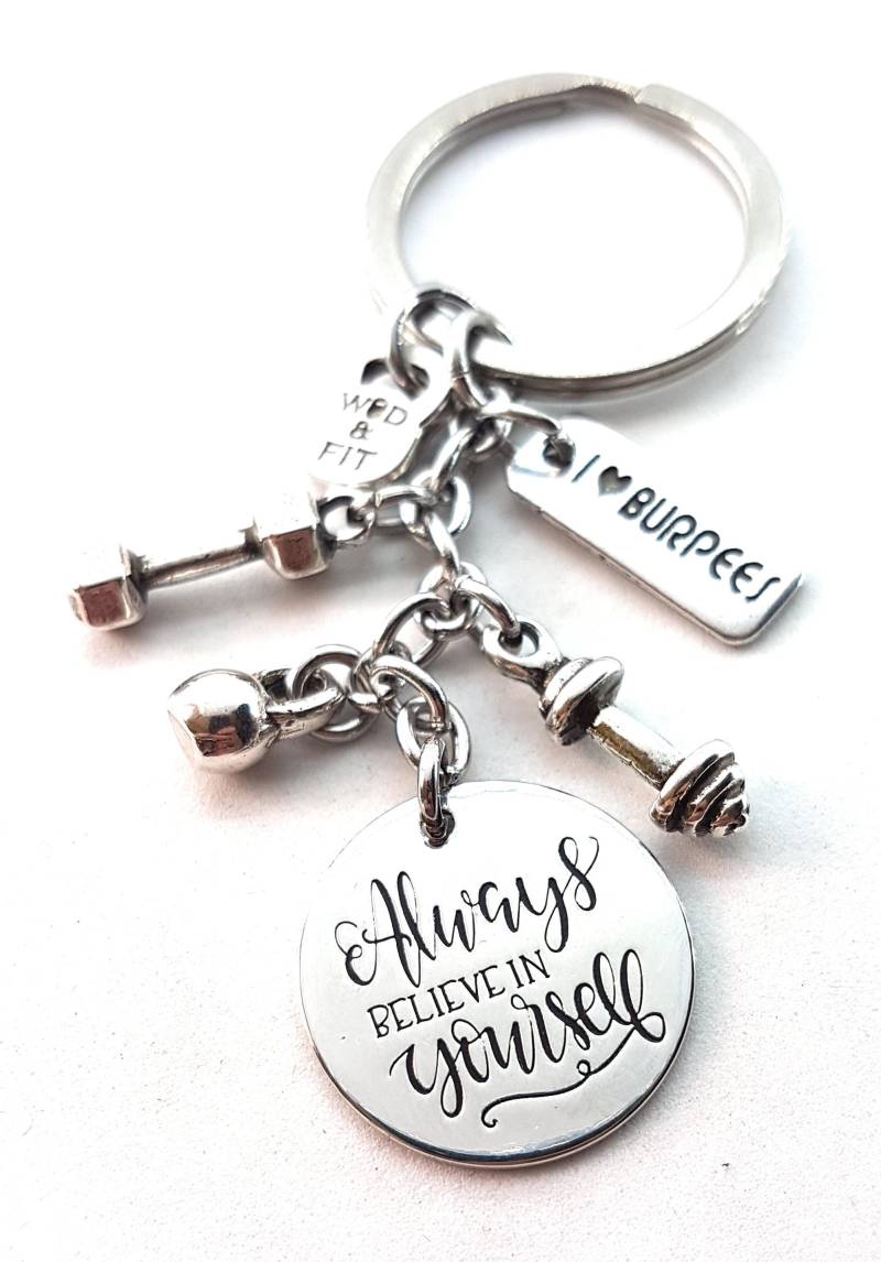 Personalisierter Fitnessstudio-Schlüsselanhänger „Glaub Immer An Dich Selbst" Personalisiertes Geschenk Fitness-Schmuck - Für Männer Die von WodAndFit