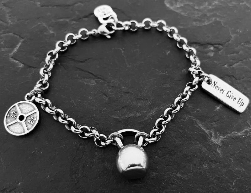 Personalisiertes Fitness Girl Kettlebell Workout Armband - Schmuck Geschenk Für Die Freundin Gym Wood & Fit von WodAndFit