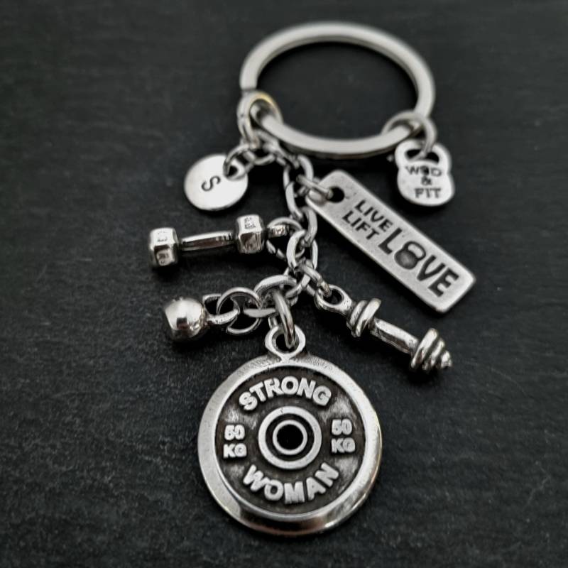strong Woman Gym Schlüsselanhänger Personalisiertes Geschenk Für Die Beste Freundin Schwester Mama Namens-Schlüsselanhänger Gym Wod & Fit von WodAndFit
