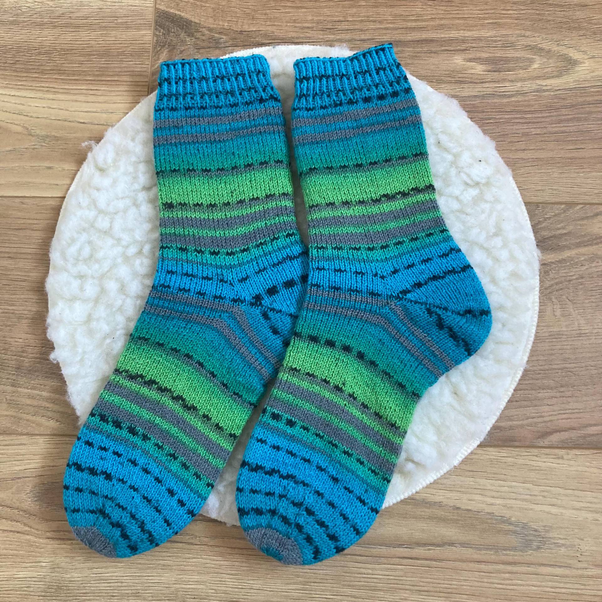 Handgestrickte Wollsocken Handgestrickte Wollsocken von WoiSeckl