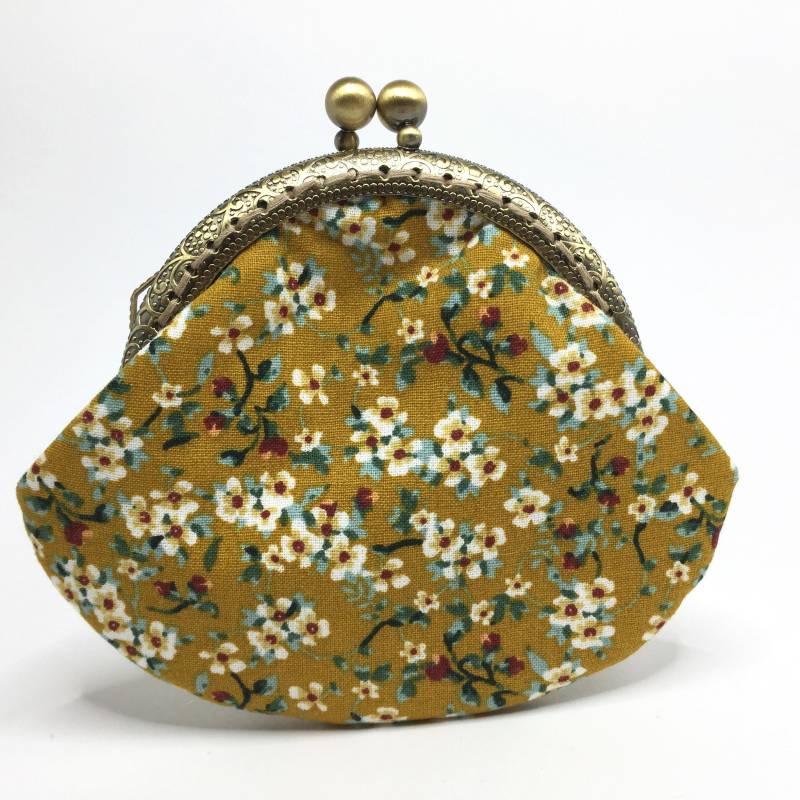 stoff Portemonnaie Frauen Mädchen Geldbeutel Täschchen Münzbörse Cliptasche Blumen Frühlingsgefühl von WoleaHandmade