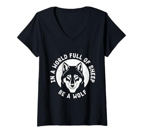 Damen Wolf Spirit IN A WORLD FULL OF SHEEP BE A WOLF Wölfe T-Shirt mit V-Ausschnitt Damen Wolf Spirit IN A WORLD FULL OF SHEEP BE A WOLF Wölfe T-Shirt mit V-Ausschnitt von Wolf T-Shirt Wölfe Kostüm Wolfsrudel Wolf Spirit