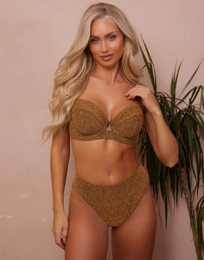 Wolf & Whistle x Abby Benson - Größere Brust - Bügel-Bikinioberteil in glitzerndem Gold-Goldfarben von Wolf & Whistle