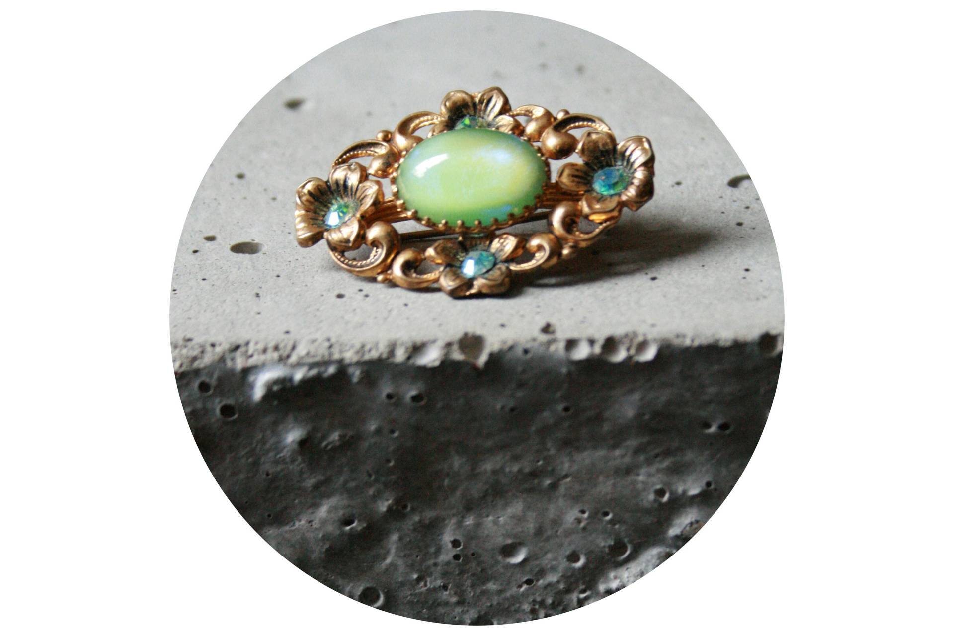 Vintage Strass Brosche von WolfAndPeony