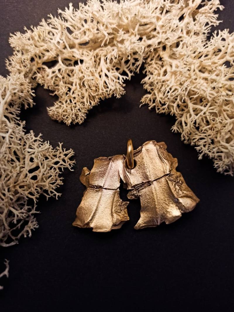 Granatsplitter 24K Gold Größe | L Weltkrieg Kettenanhänger Bodenfund Ww2 Wwii Replikat Replica Sondeln Metalldetektor Larp Metaldetecting 23 Granatsplitter 24K Gold Größe | L Weltkrieg Kettenanhänger Bodenfund Ww2 Wwii Replikat Replica Sondeln Metalldetektor Larp Metaldetecting 23 von WolframArtifacts
