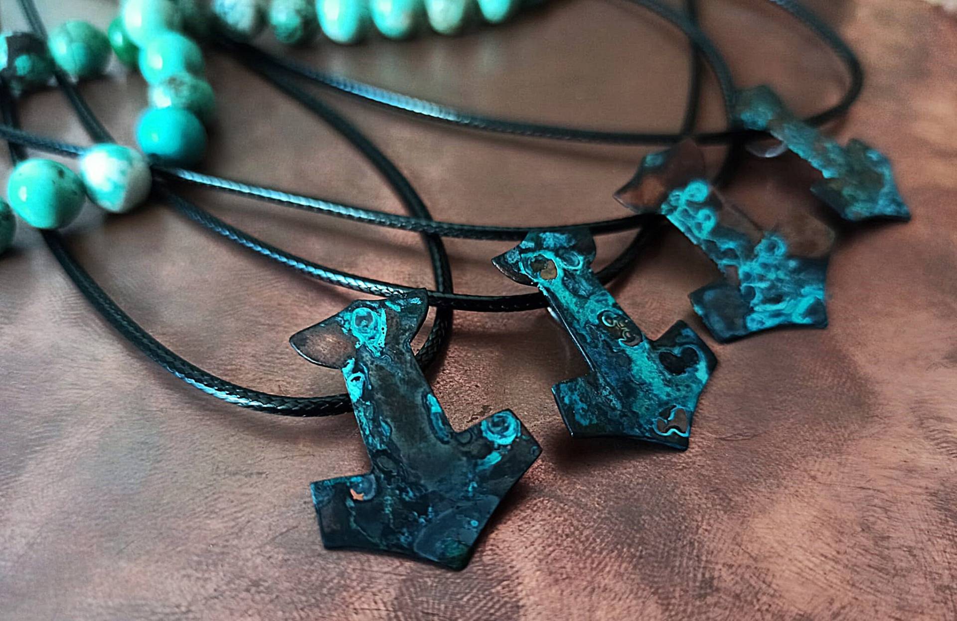 Kupfer Thors Hammer Wikinger Kettenanhänger Replikat Mjölnir Odin Rus Viking Vikings Mittelalter Medieval Replica Copper Massiv Warrior Kupfer Thors Hammer Wikinger Kettenanhänger Replikat Mjölnir Odin Rus Viking Vikings Mittelalter Medieval Replica Copper Massiv Warrior von WolframArtifacts