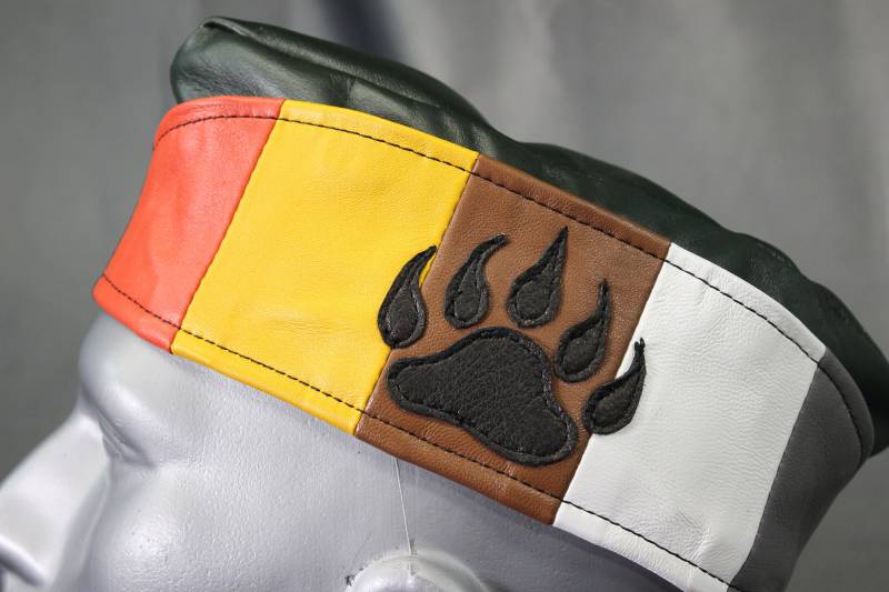 Bear Pride Garnisonskappe Aus Leder von WolfstrykerLeather