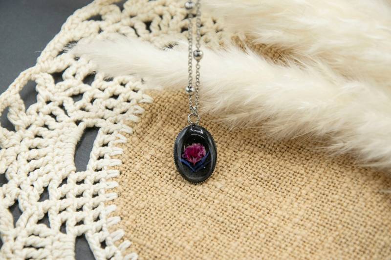 Kette Mit Blumen Anhänger, Halskette von WolkenschlossZauber