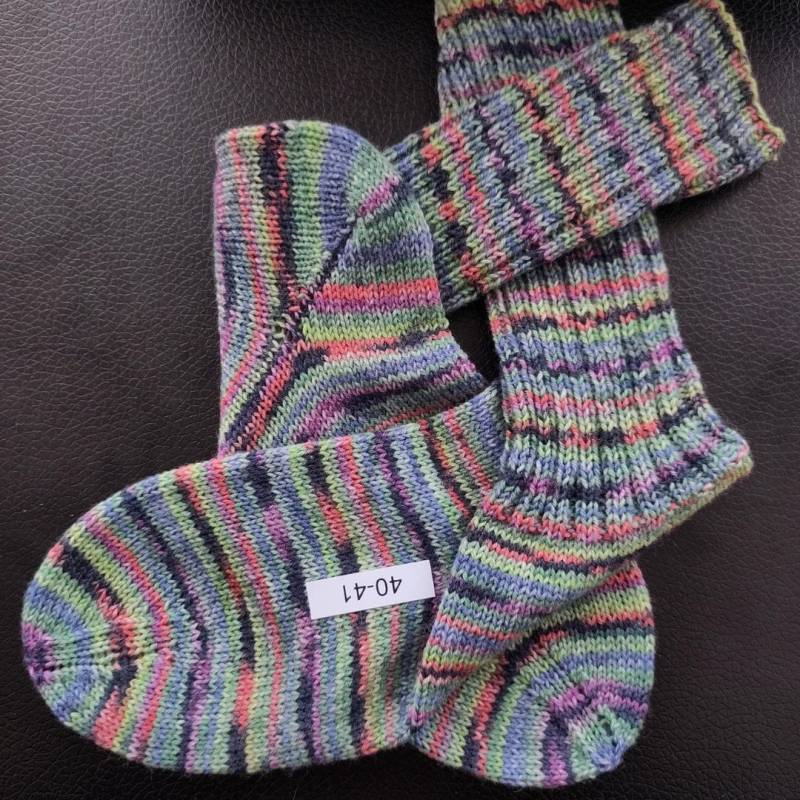 1 Paar Handgestrickte Socken - Größe 40 41 von WollCraftStudio