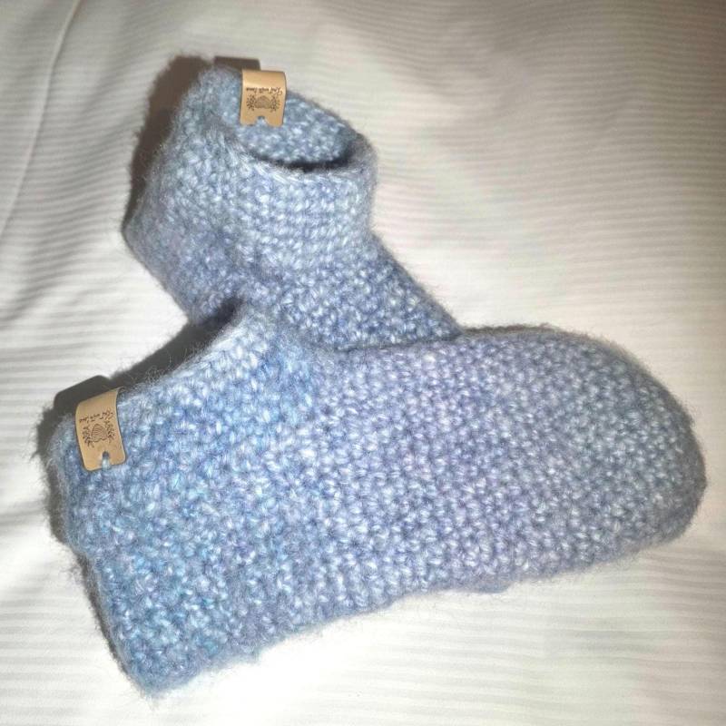 Kuschelig Warme Socken/Hüttenschuhe Für Wohlige Auszeit Kuschelig Warme Socken/Hüttenschuhe Für Wohlige Auszeit von WollDesignAntje