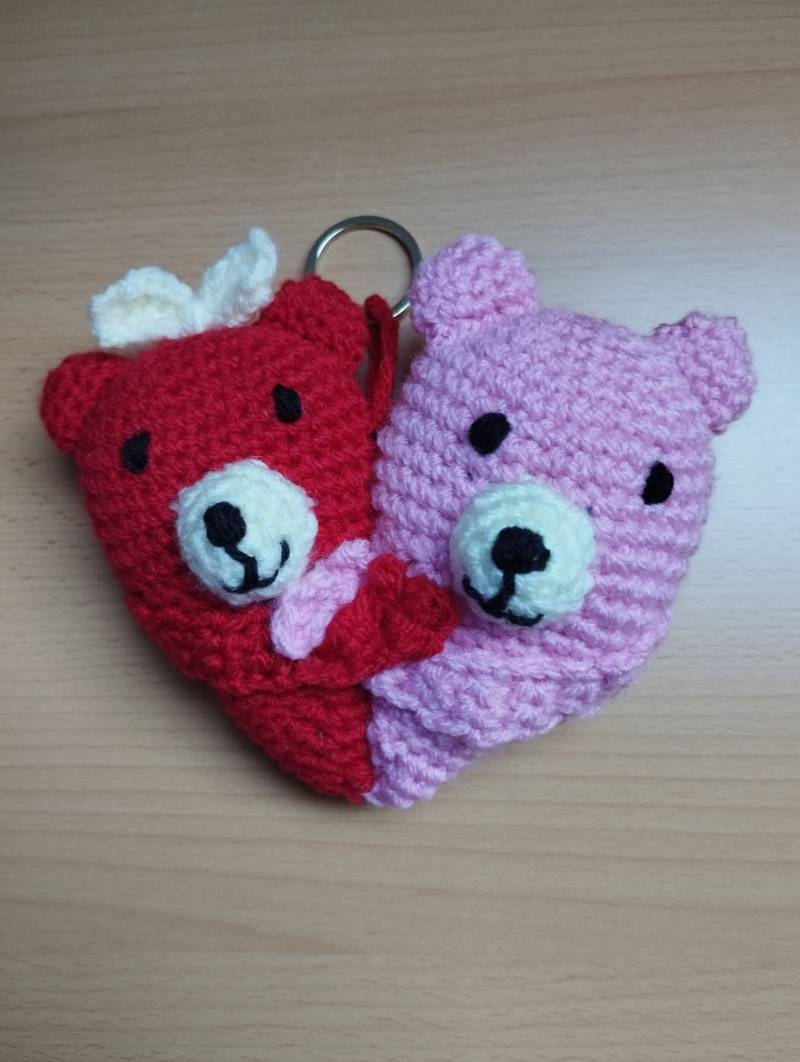 Doppel Teddybär Bärchen Pärchen Herz Valentinstag Taschenbaumler Schlüsselanhänger Bärenherz von WollTraumEvi