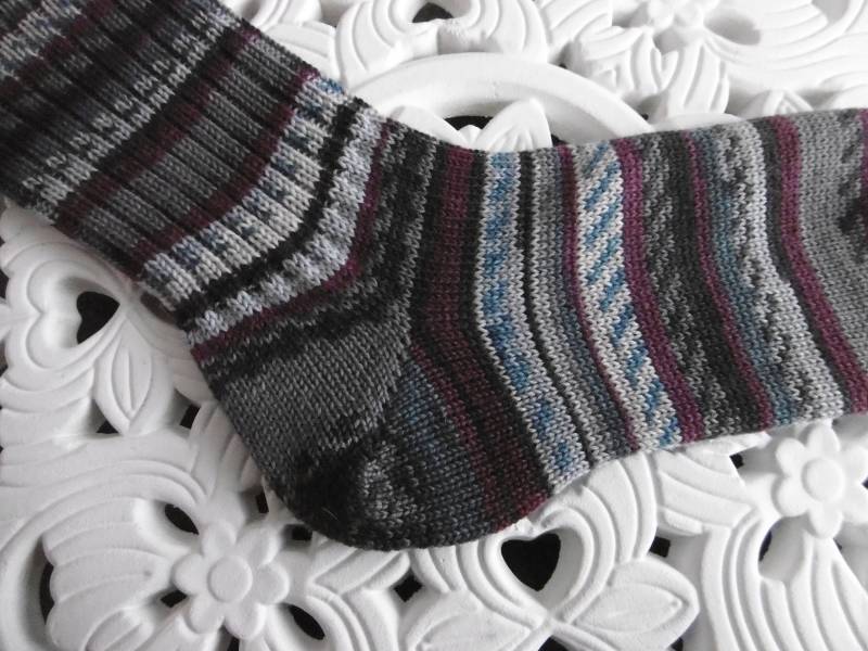Socken Gestrickt Unisex Gr.38/39 Wollsocken Strickstrümpfe Socken Gestrickt Unisex Gr.38/39 Wollsocken Strickstrümpfe von WolleKunterbunt