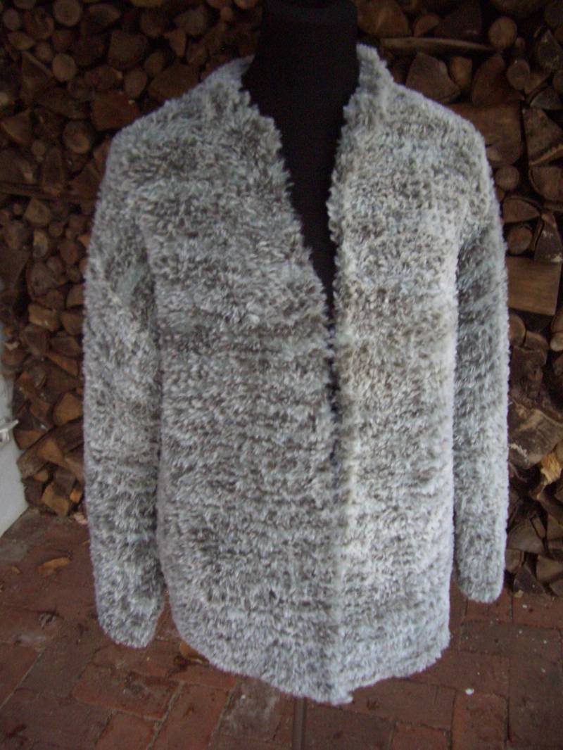 Jacke Aus Plüschgarn - Polar/Katia Mint/Beige Gr. 38/40 von Wolleladen