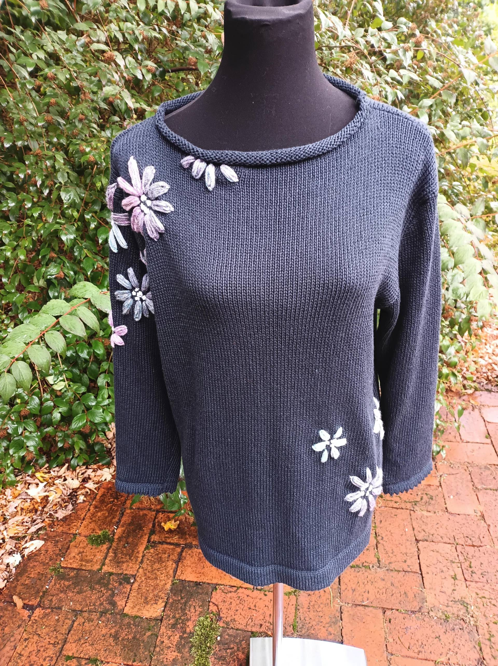 Pullover - Baumwolle Gr. 40/42 Oversize Dunkelblau Bestickt Handstrick von Wolleladen