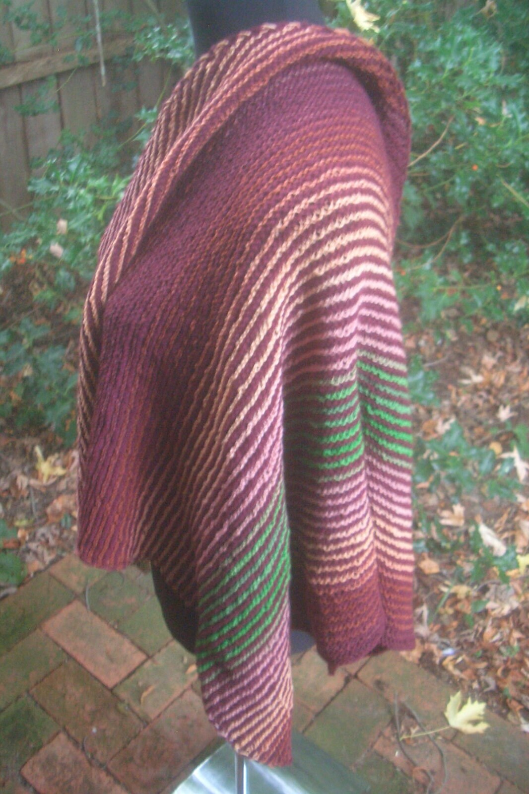 Schal - Dreiecktuch Braun/Grün/Bordeaux Herbsttöne 100 % Merino von Wolleladen