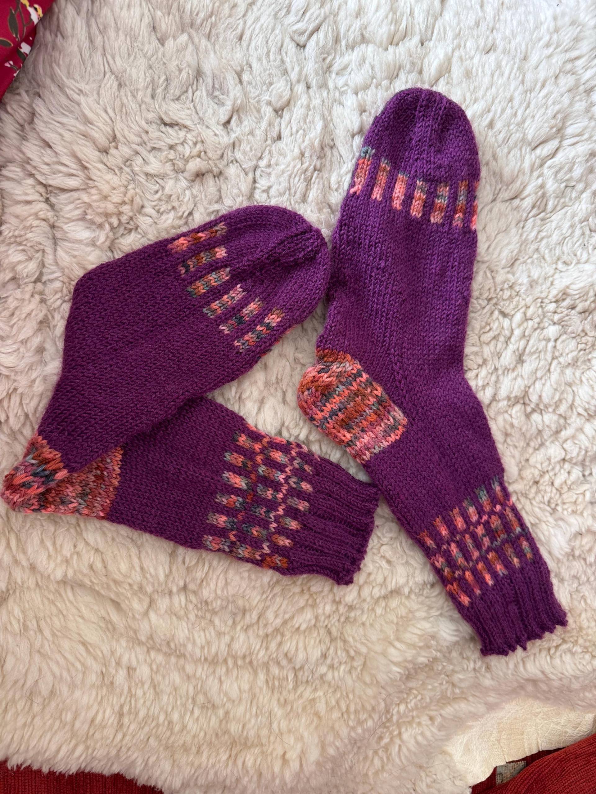 Stricksocken Handgestrickt Größe 40/41 - Ein Geschenk Für Strickfans, #0147 von Wollelindishop