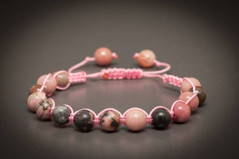 Edelstein Armband Rhodonit Shamballa von WolleundStein