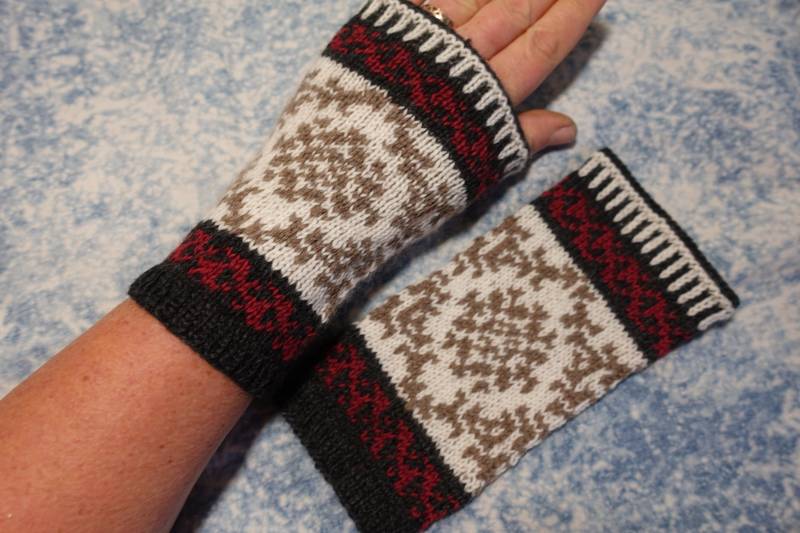 stulpen Pulswärmer Handgestrickt One Size Handstulpen Armstulpen Handwärmer Geschenk Norweger von Wollhandwerk