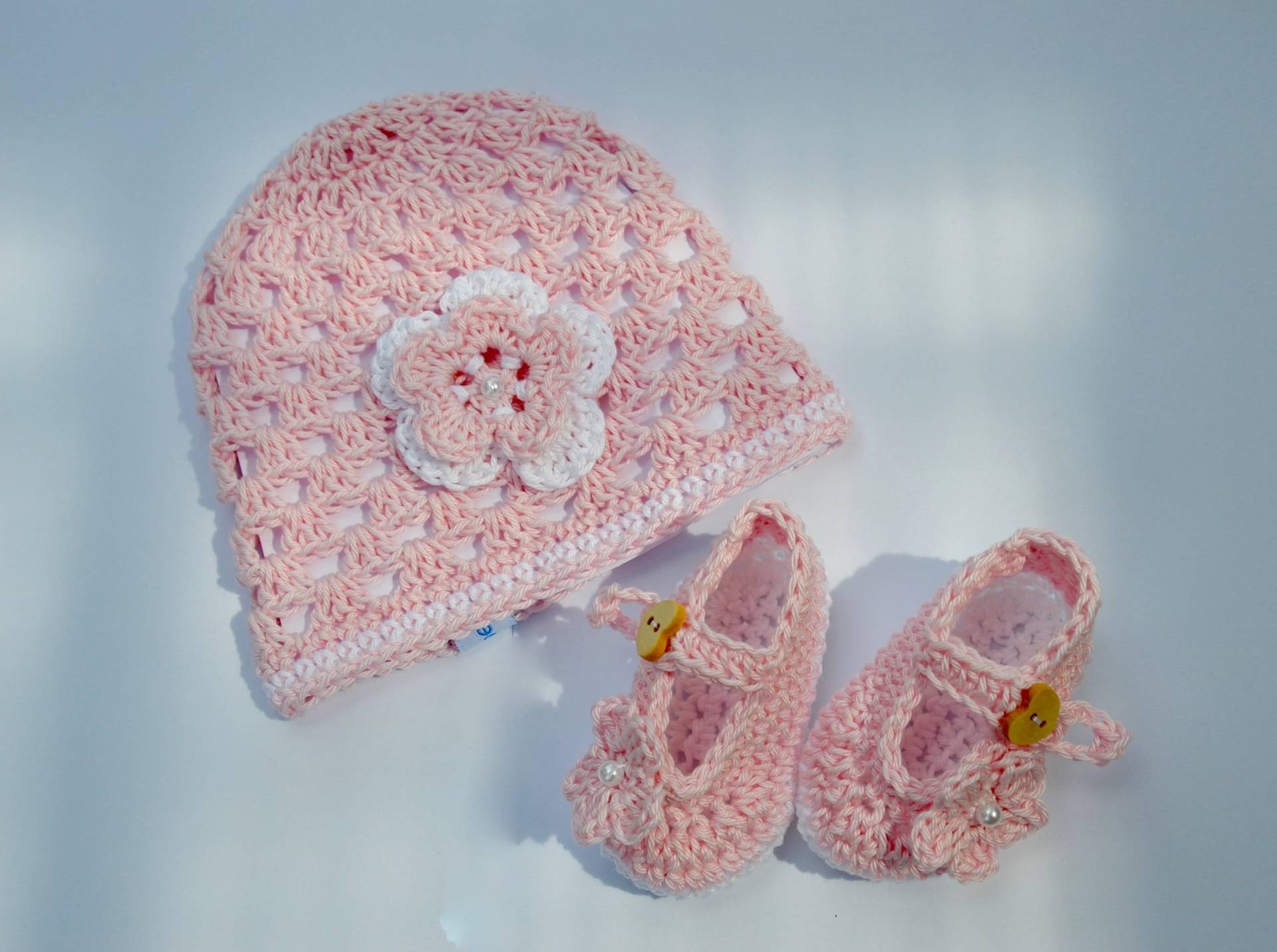 Set Zur Taufe/Taufset Für Ihr Baby, Mütze Und Schuhe von Wollherzchen