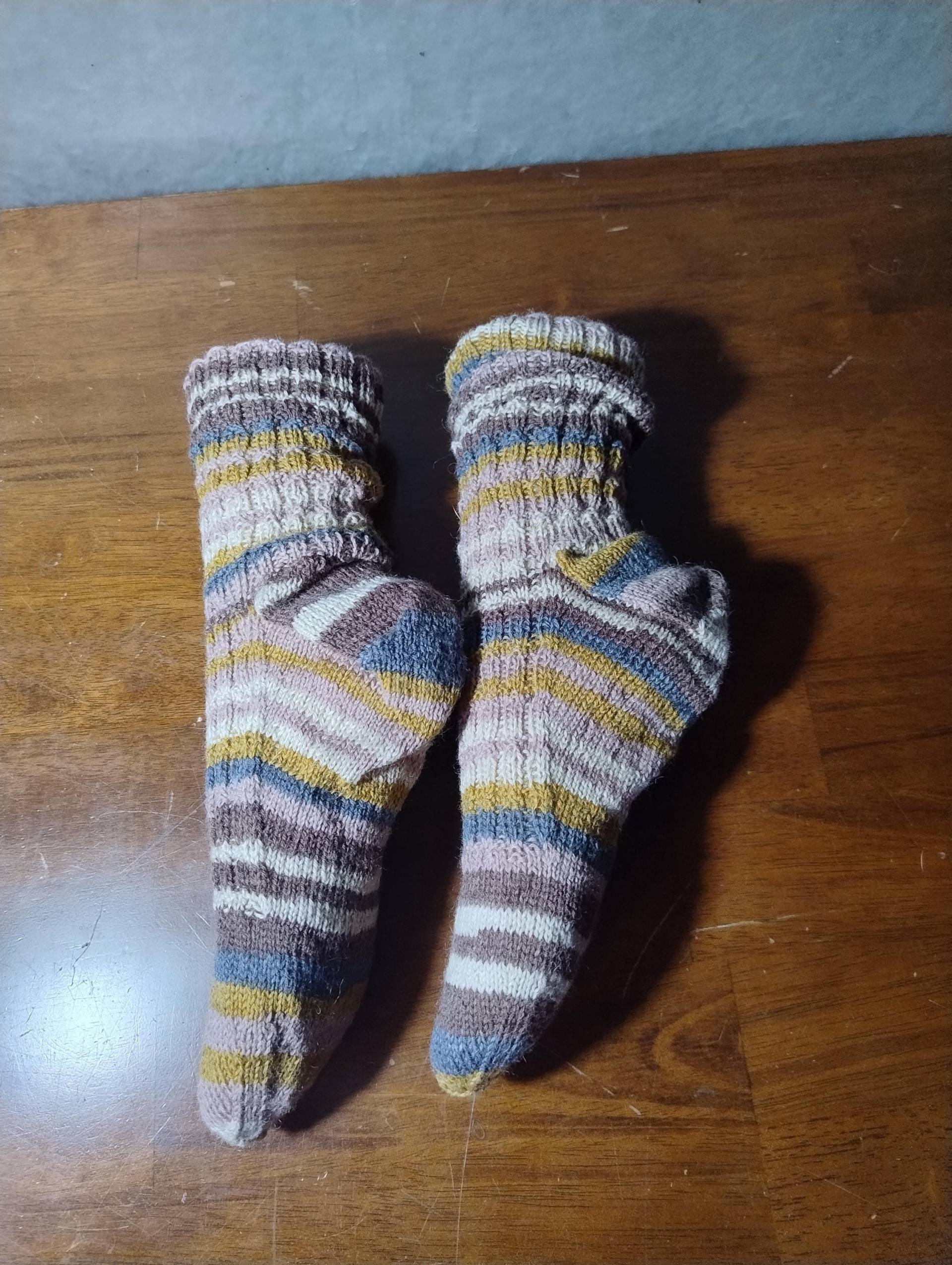 Handgestrickte Strümpfe in Größe 39/40 Braun-Beige Tönen von WolligesVonStefanie