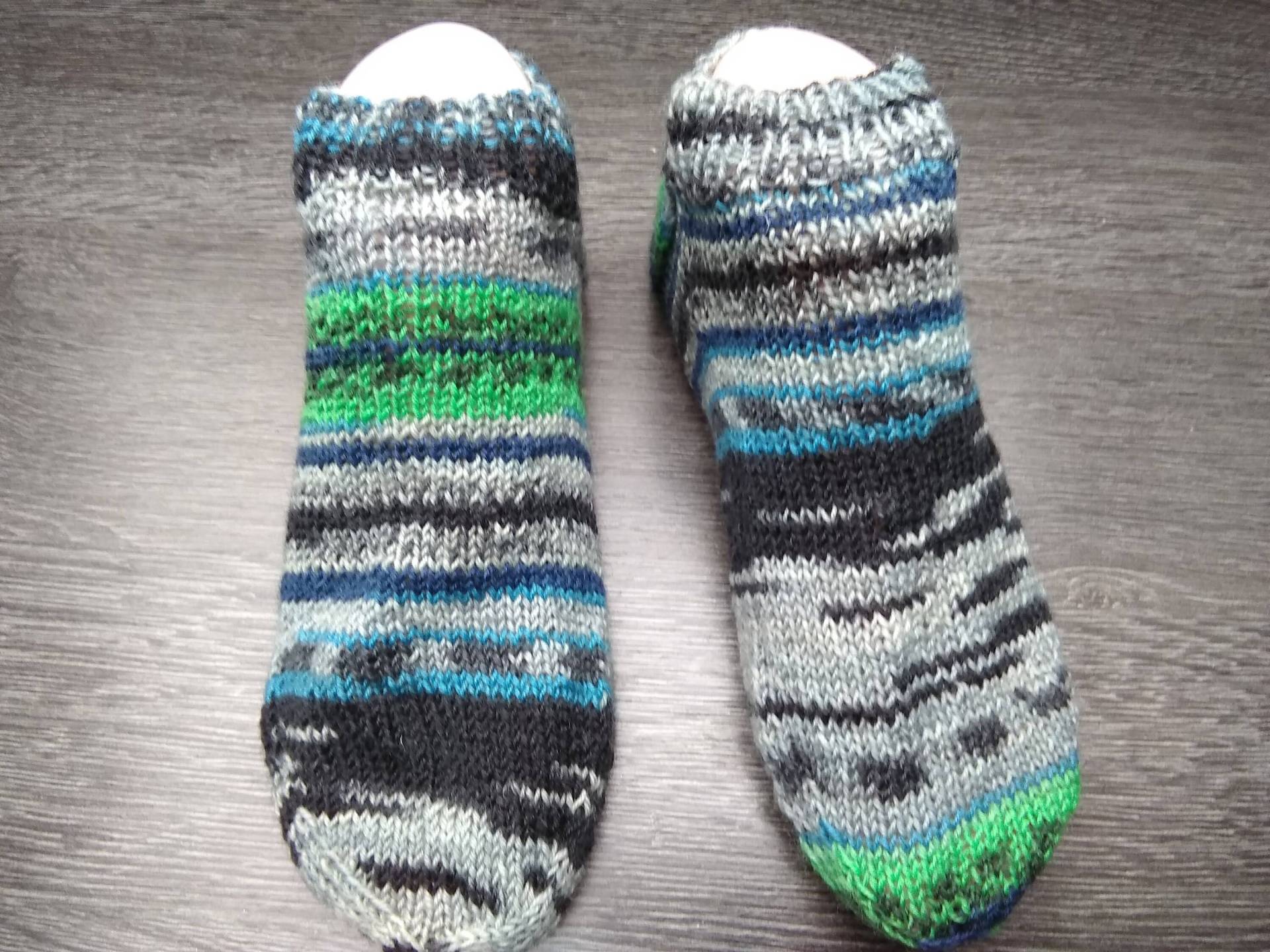 Sneakersocken, Jugendliche, Größe, 34/35, Handgestrickt, Schurwolle, Polyacryl, Wollsocken, Stricksocken, Söckchen, Schurwollsocken von WolligesvonKonni