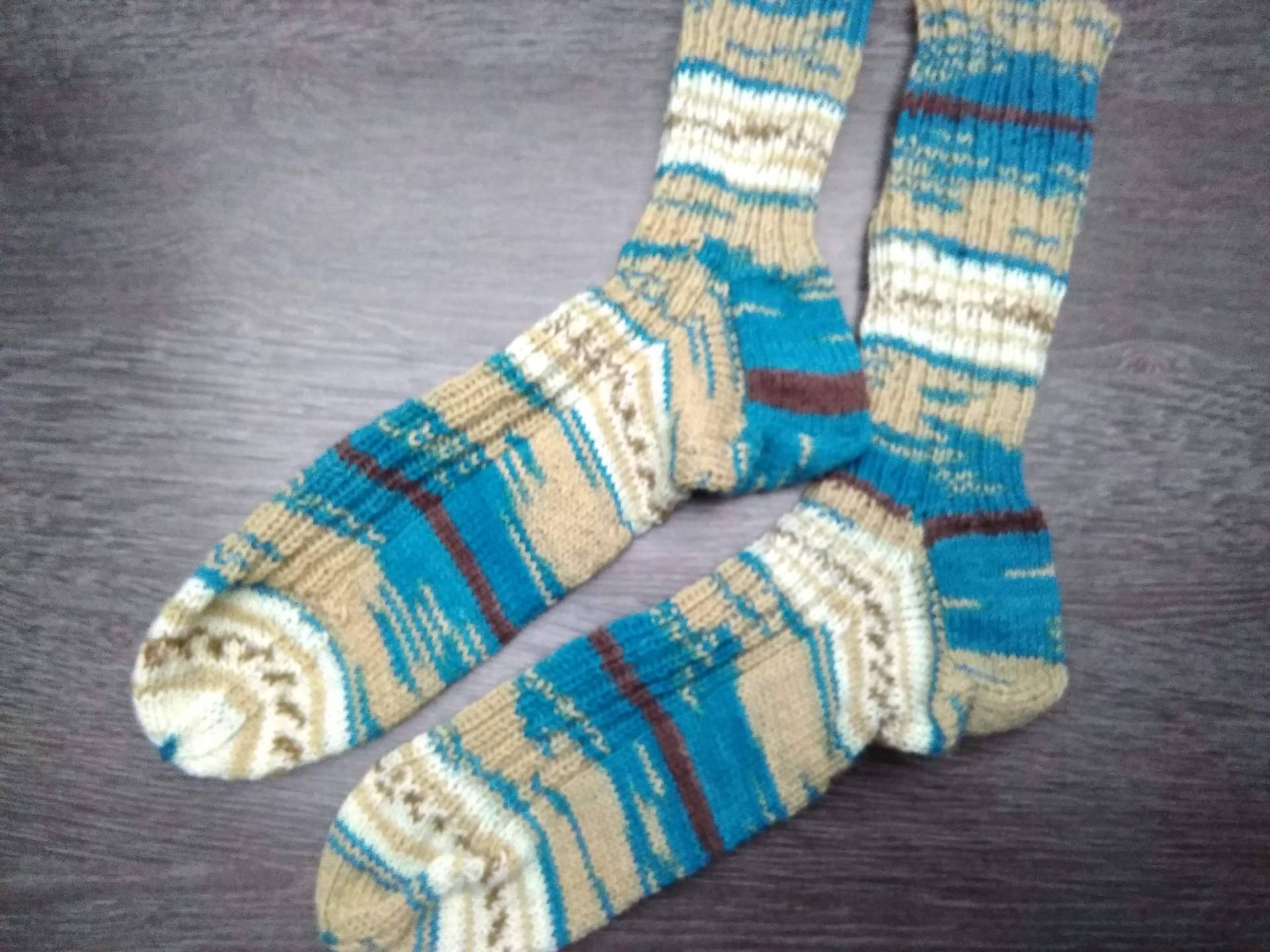 Strickstrümpfe, Erwachsene, Gr. 41, 75% Schurwolle, Polyacryl, Bündchenmuster, Wollsocken, Farbverlaufsgarn, Handgestrickt, Strickstrümpfe von WolligesvonKonni