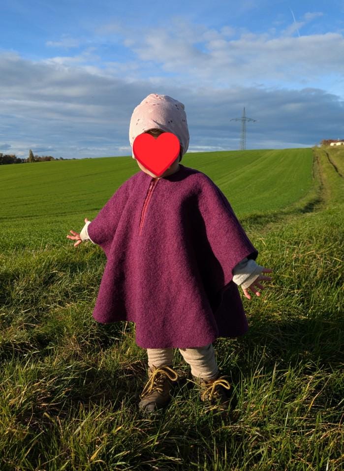 Wollwalk Wollfleece Poncho Kindersitz Auto Jacke 100% Wolle von Wollsproessling