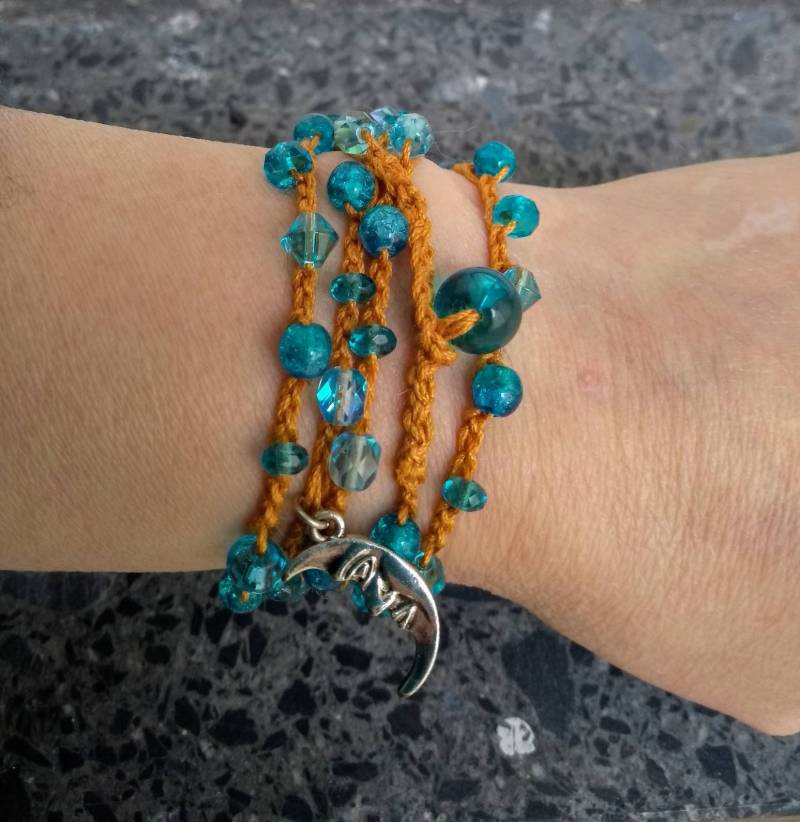 Halskette Mit Perlen Gehäkelt. Türkis Kette von Wollzeug