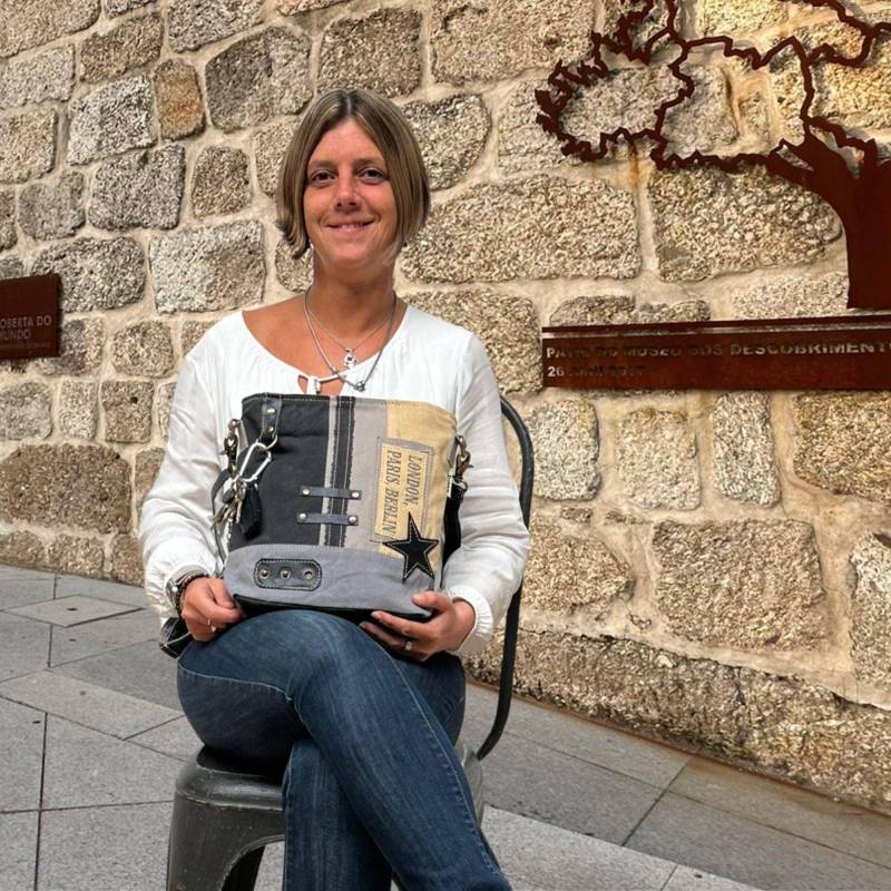 Sunsa Canvas Umhängetasche. Vintage Stil Damen Schultertasche Mit Leder Stern. Grau Beige Crossbody Bag. Mittelgroß Damentasche von WomanInFashionDE