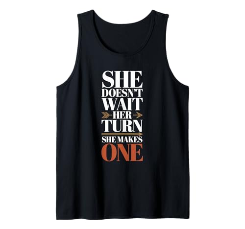 Sie leitet leise, Aber kraftvoll die Gleichstellung von Frauen Tank Top Sie leitet leise, Aber kraftvoll die Gleichstellung von Frauen Tank Top von Women's Equality Youth Feminist Movement